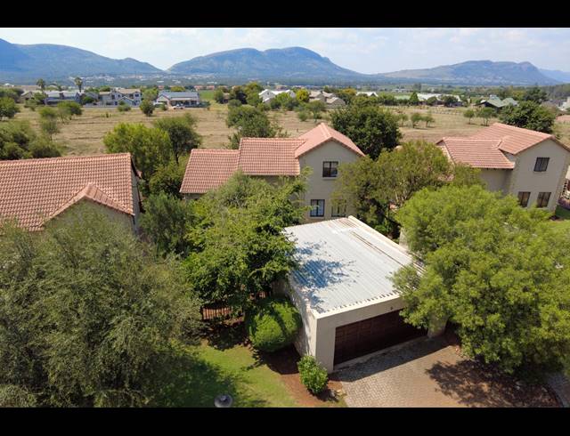 3 BEDROOM TOWNHOUSE SOLD IN THE COVES